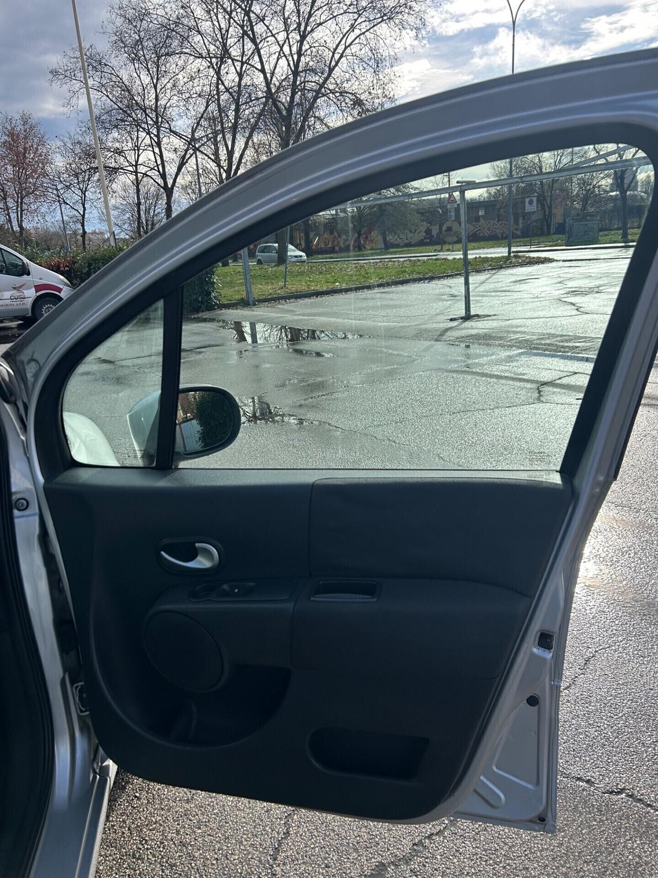 Renault grand modus 1.2 cc benzina unica proprietaria