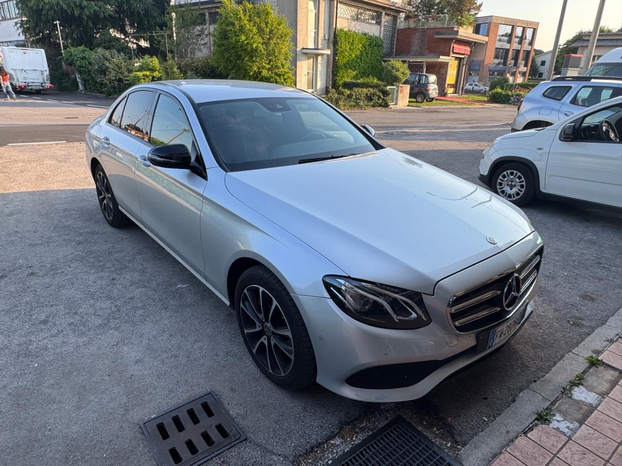 Mercedes-benz E 220 d Auto Premium Plus