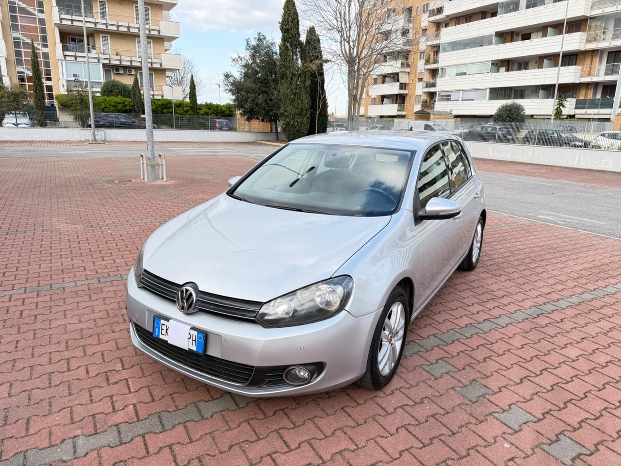 Volkswagen Golf VI 1.6 TDI DSG Highline