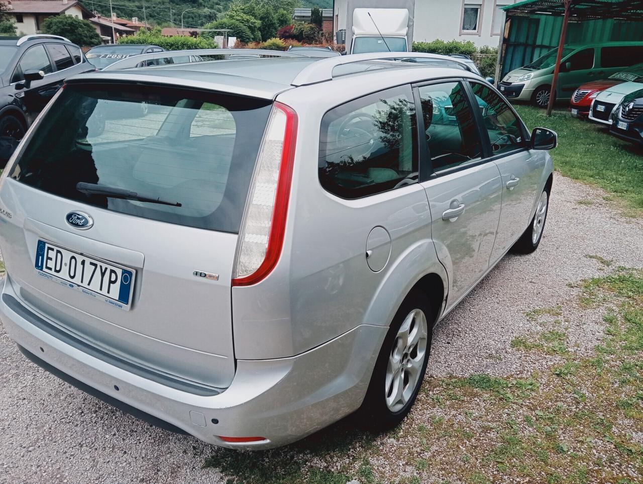 Ford Focus 1.6 TDCi (110CV) 5p. Tit. DPF