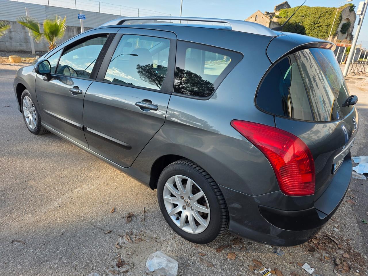 Peugeot 308 1.6 HDi 90CV SW Ciel Premium
