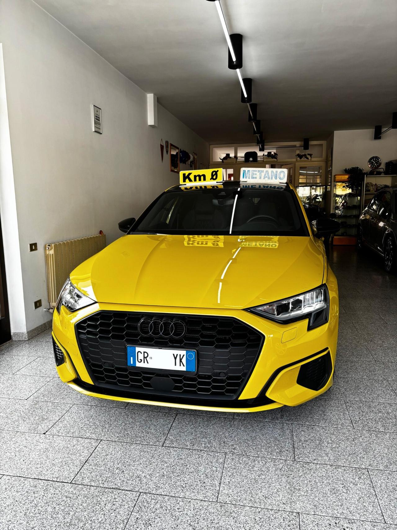 Audi A3 SPB 30 g-tron S tronic S line edition NUOVA GIALLO PITONE