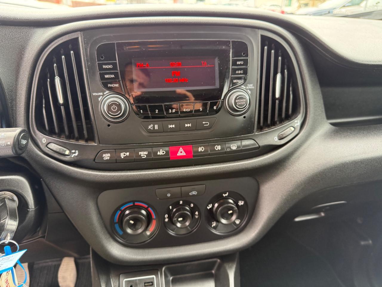 Fiat Doblo Combi N1 Autocarro 5 POSTI