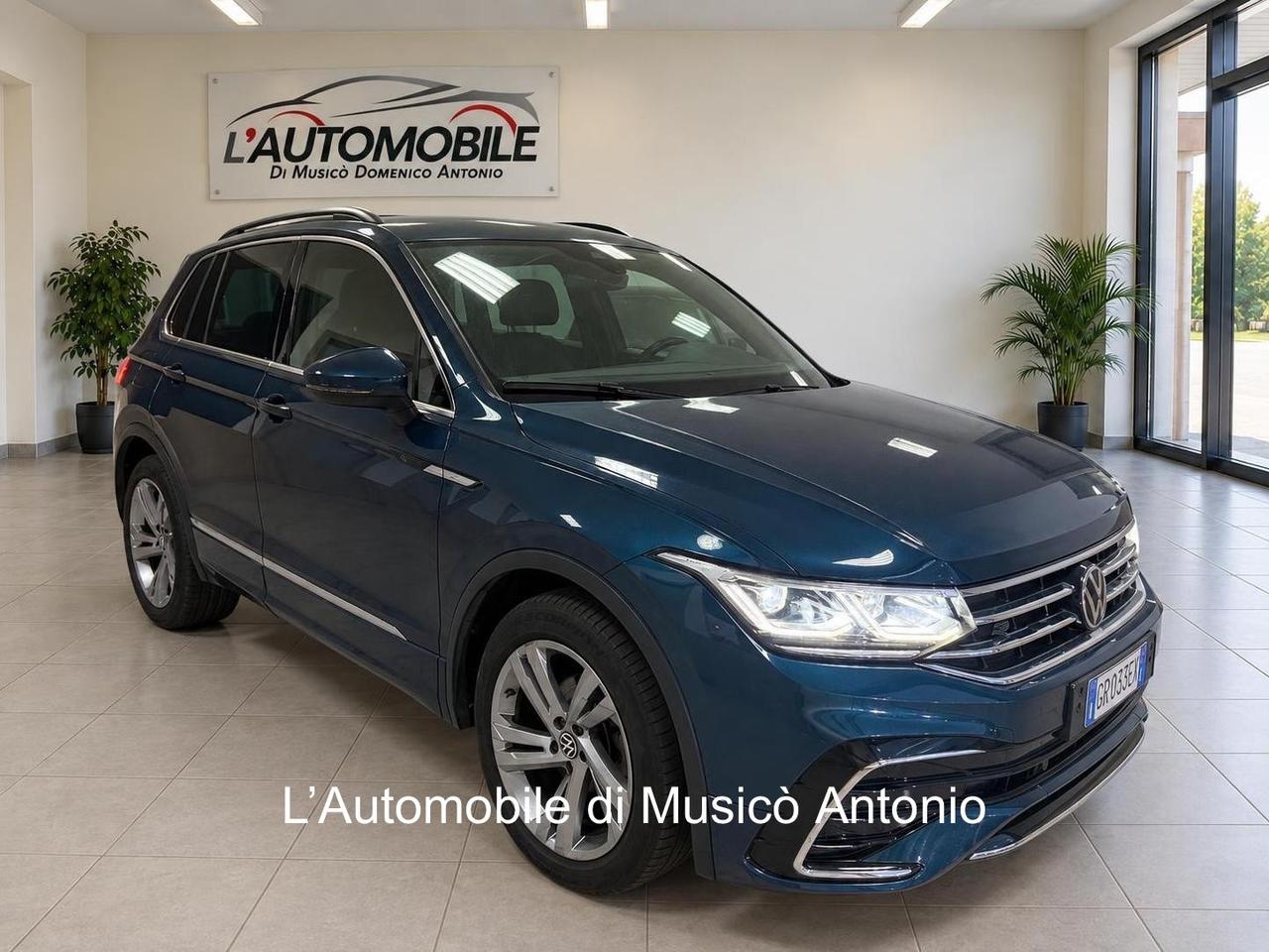 Volkswagen Tiguan 2.0 TDI 150 CV SCR DSG R-Line