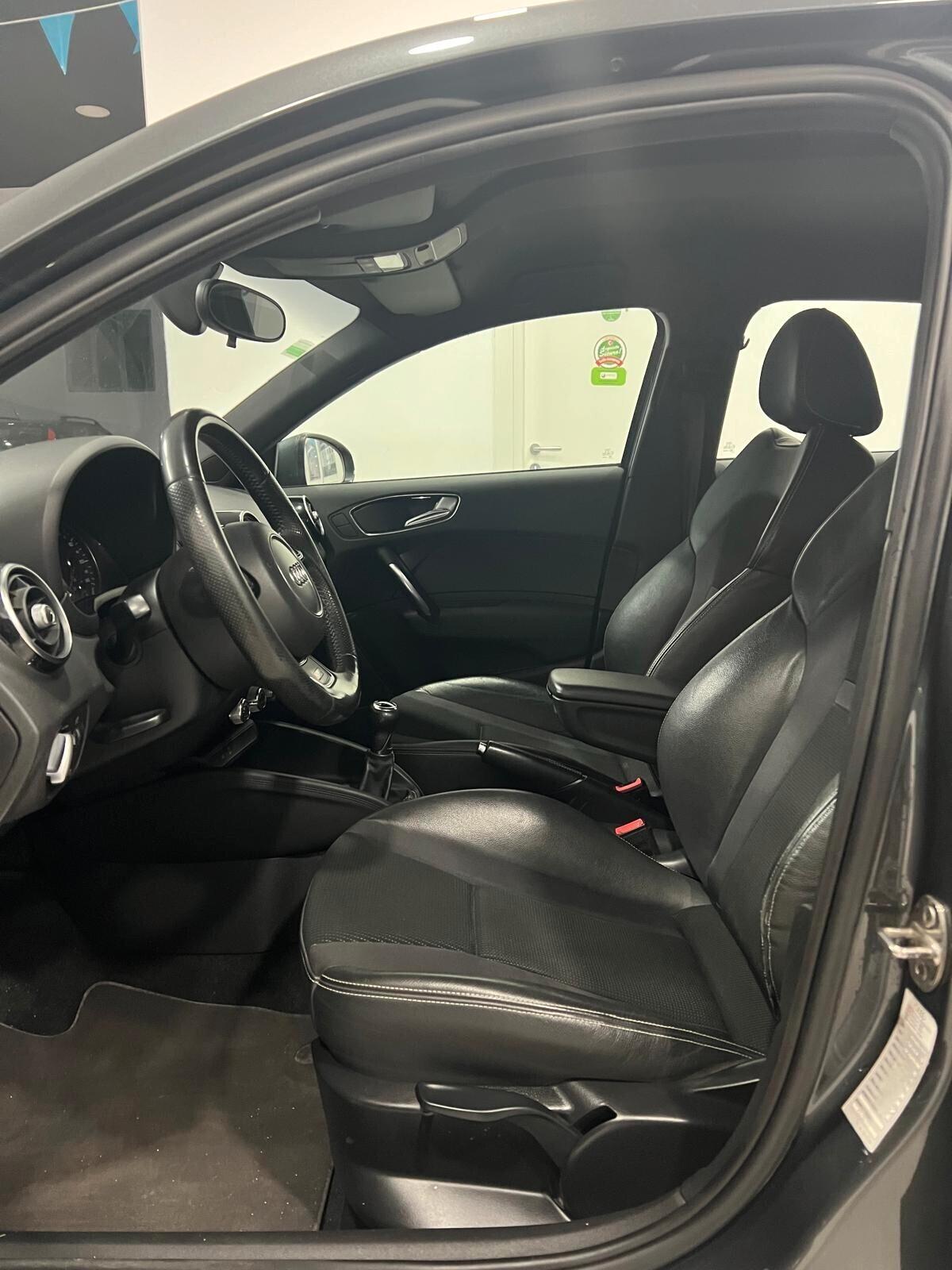 Audi A1 1.6 TDI S tronic S line edition plus