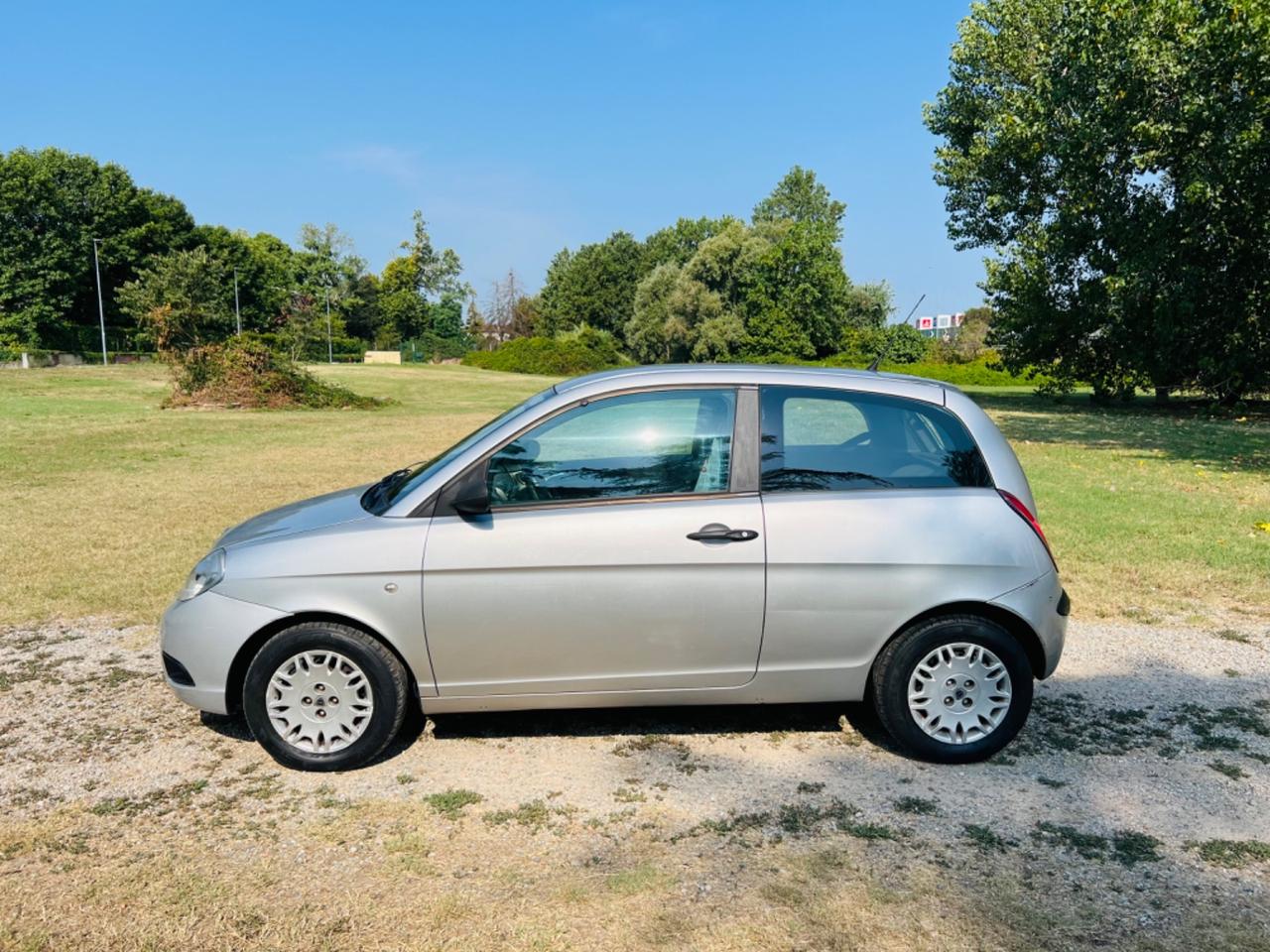 Lancia Ypsilon 1.2 Argento