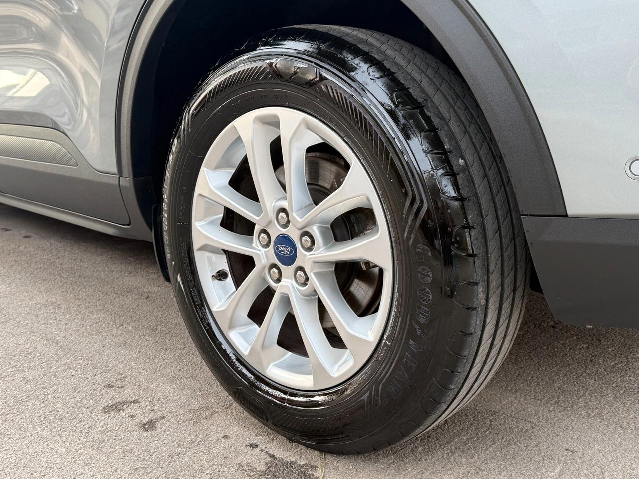 Ford Kuga 1.5 EcoBlue Autom Titanium *NAVI *CAMERA