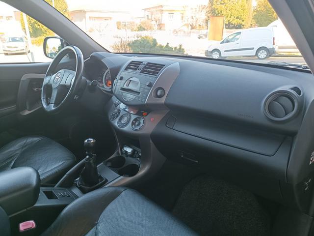 TOYOTA RAV 4 MY23 RAV4 2.2 D-4D 177 CV Luxury