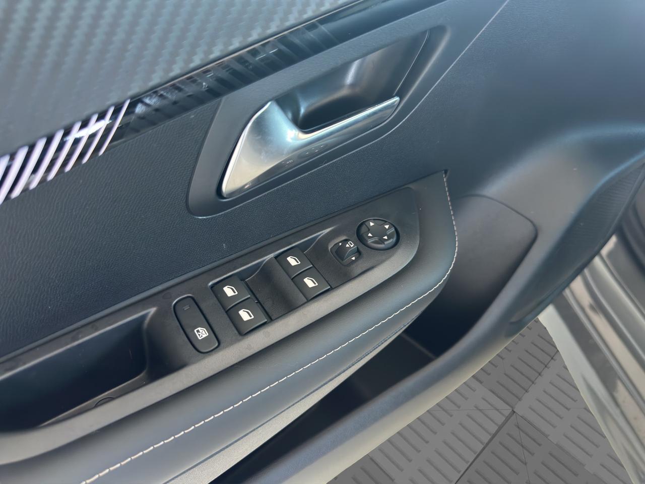 PEUGEOT 208 2ª serie 208 Hybrid 110 e-DCS6 Allure