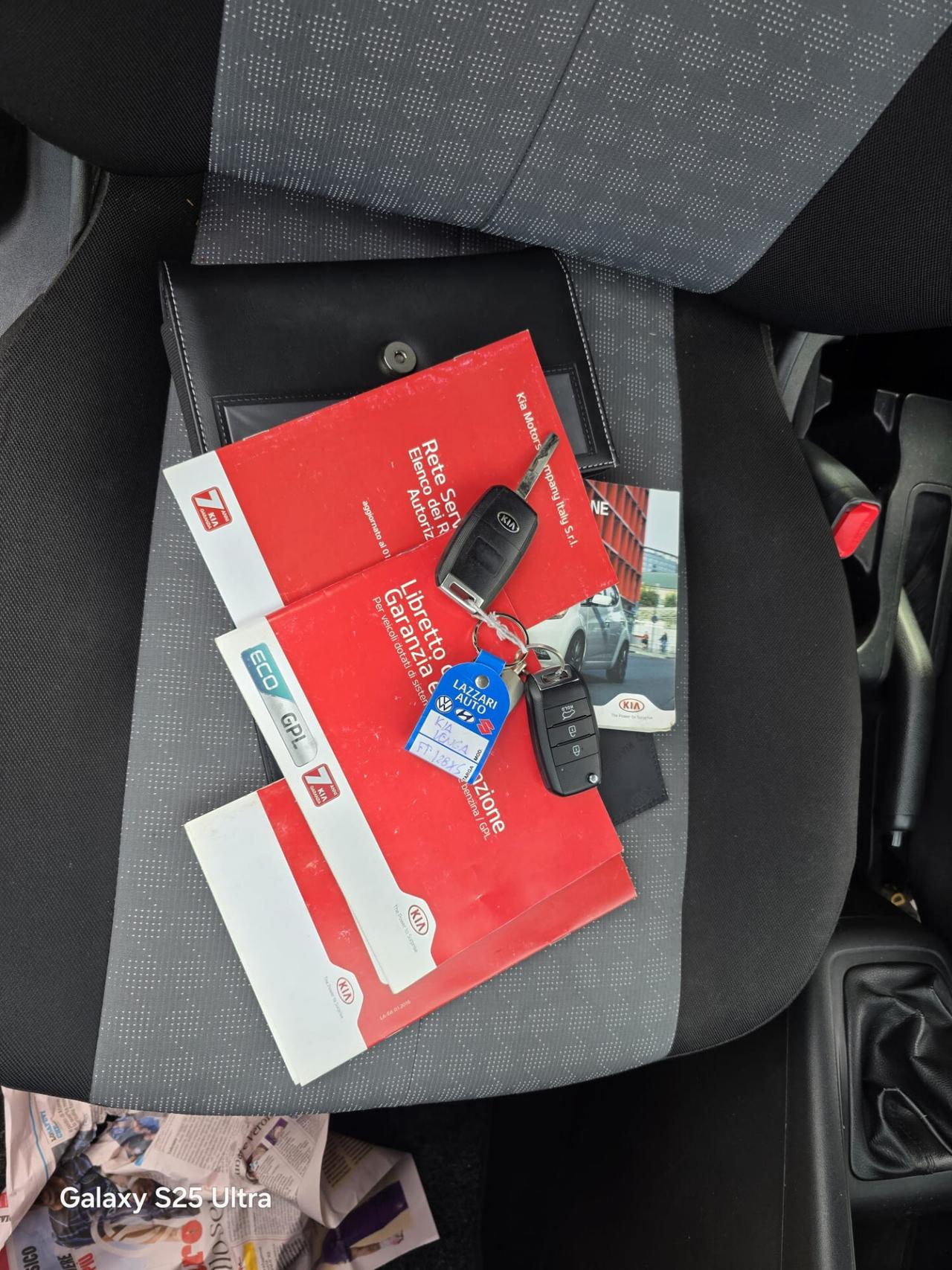 Kia Venga 1.4 EcoGPL Cool 10/2016 CRONO CASA MADRE