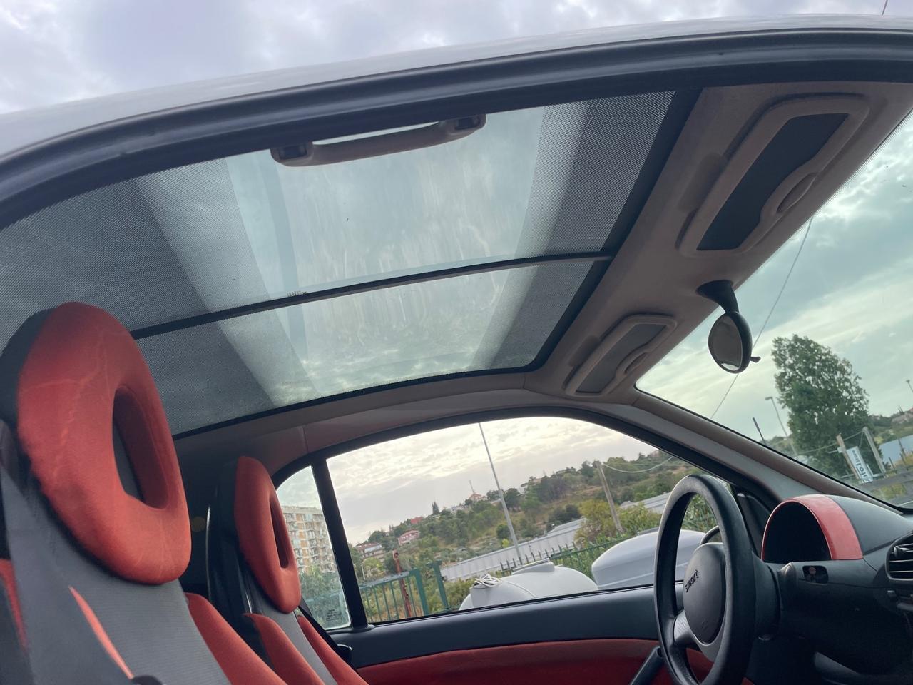 Smart 700 city-coupé pure (45 kW)