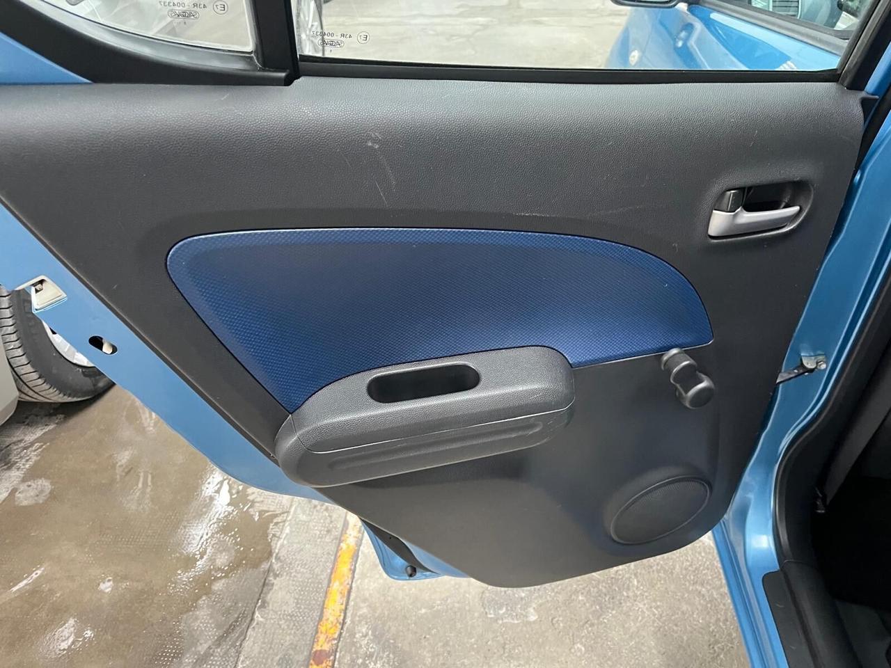 Opel Agila 1.0 12V 65CV Enjoy neopatentati