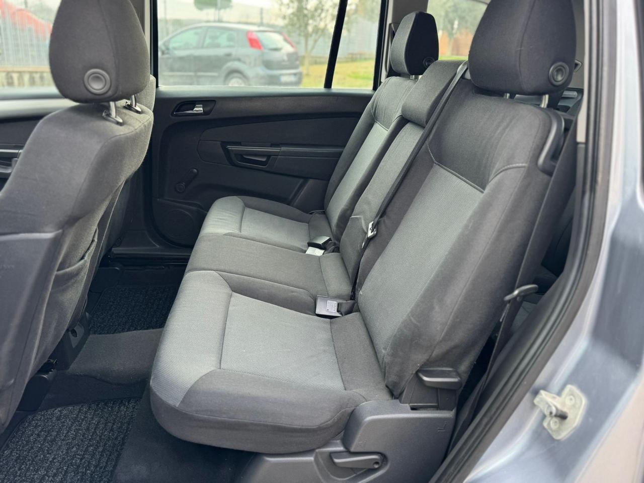 Opel Zafira 1.6 16V ecoM 94CV Cosmo