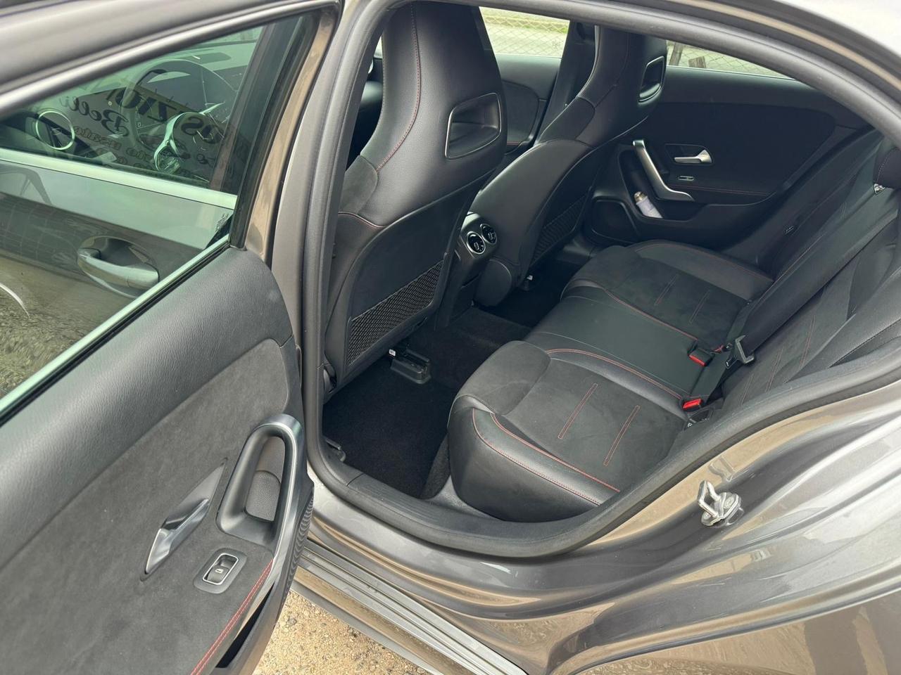 Mercedes-benz A 180 d Automatic Premium AMG