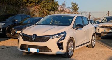 RENAULT Clio FULL HYBRID 1.6cc 145cv E-TECH EVOLUTION