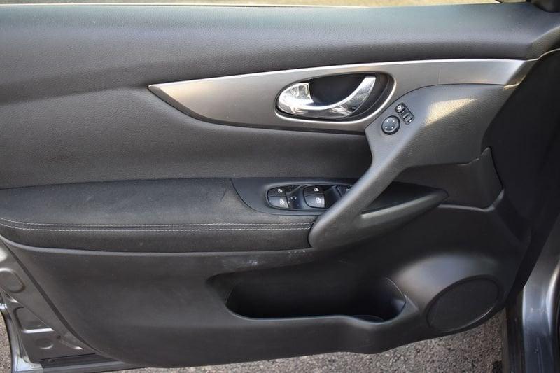 Nissan Qashqai Qashqai 1.5 dCi N-Connecta