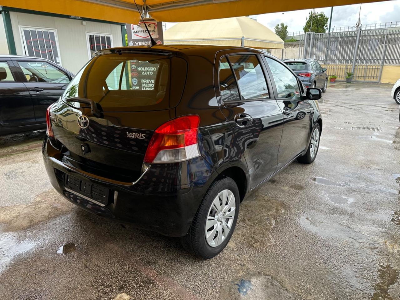 Toyota Yaris 1.3 5 porte Sol