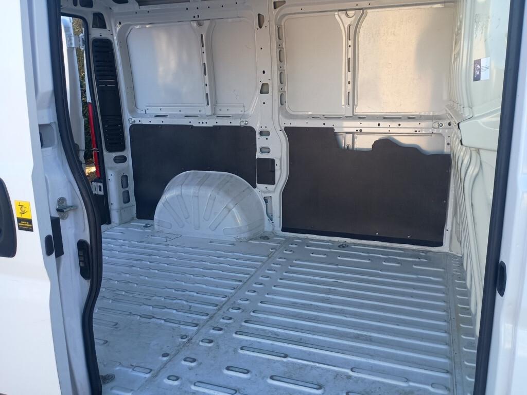 Peugeot Boxer 330 L1H1 2.2 BHDI 140cv