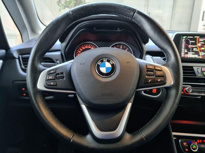 BMW Serie 2 Active Tourer 220d xDrive Active Tourer Advantage aut.