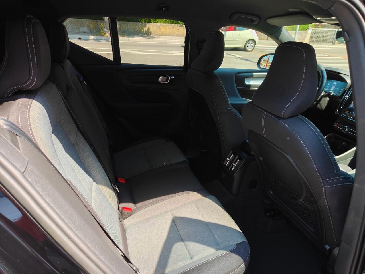 Volvo XC40 T4 Recharge Plug-in Hybrid automatico Plus Dark