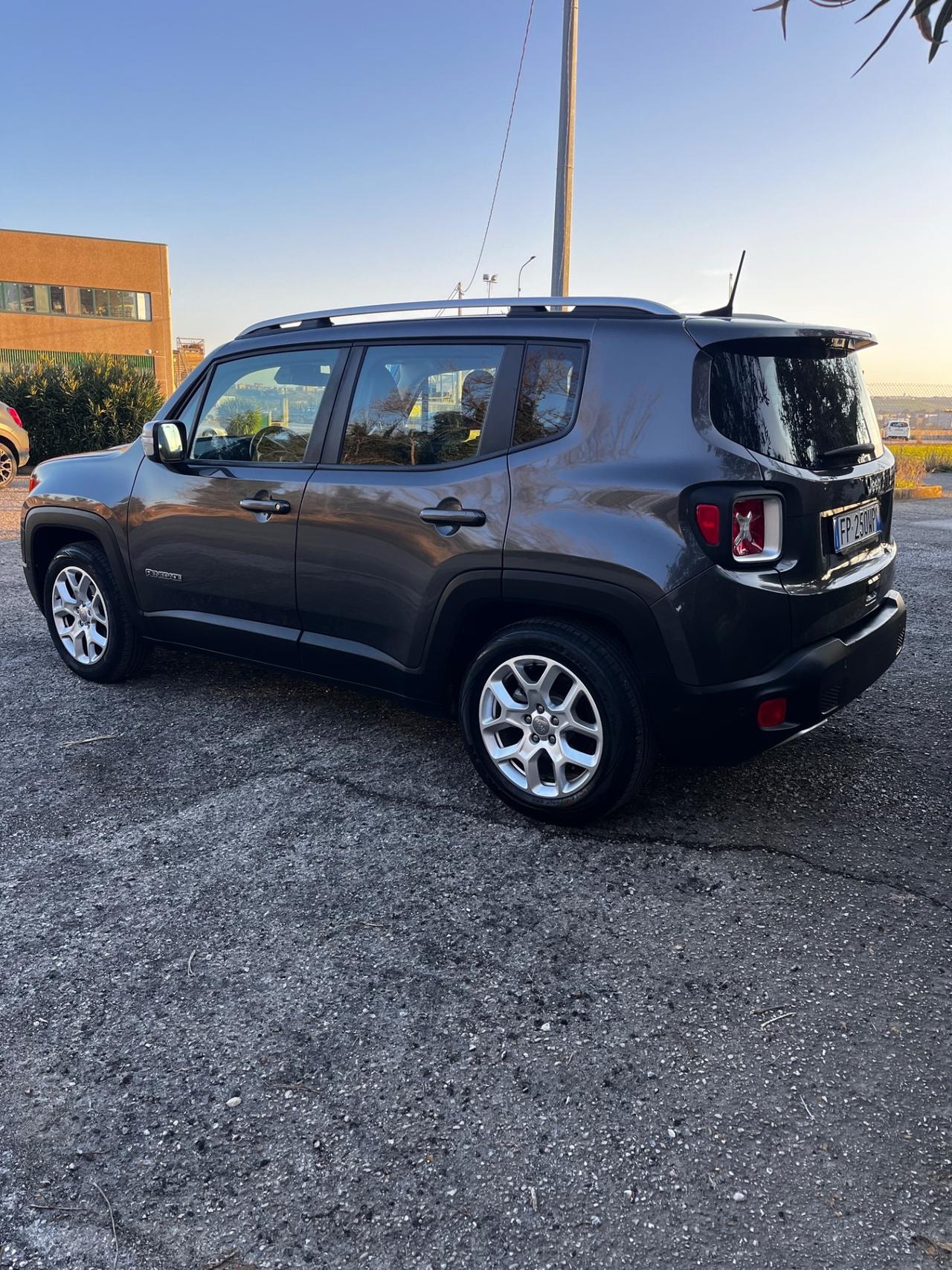 Jeep Renegade 1.4 MultiAir Limited GPL