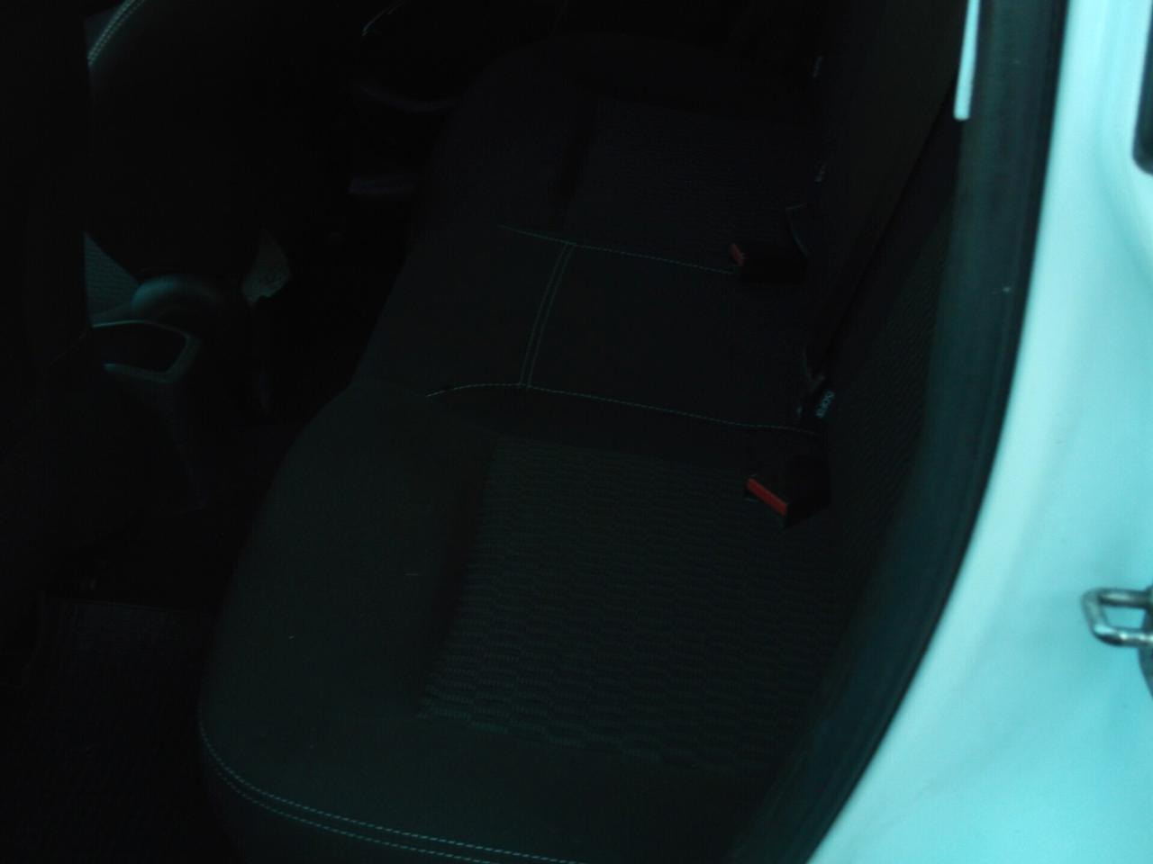 Peugeot 208 BlueHDi 75 5 porte Active - 32