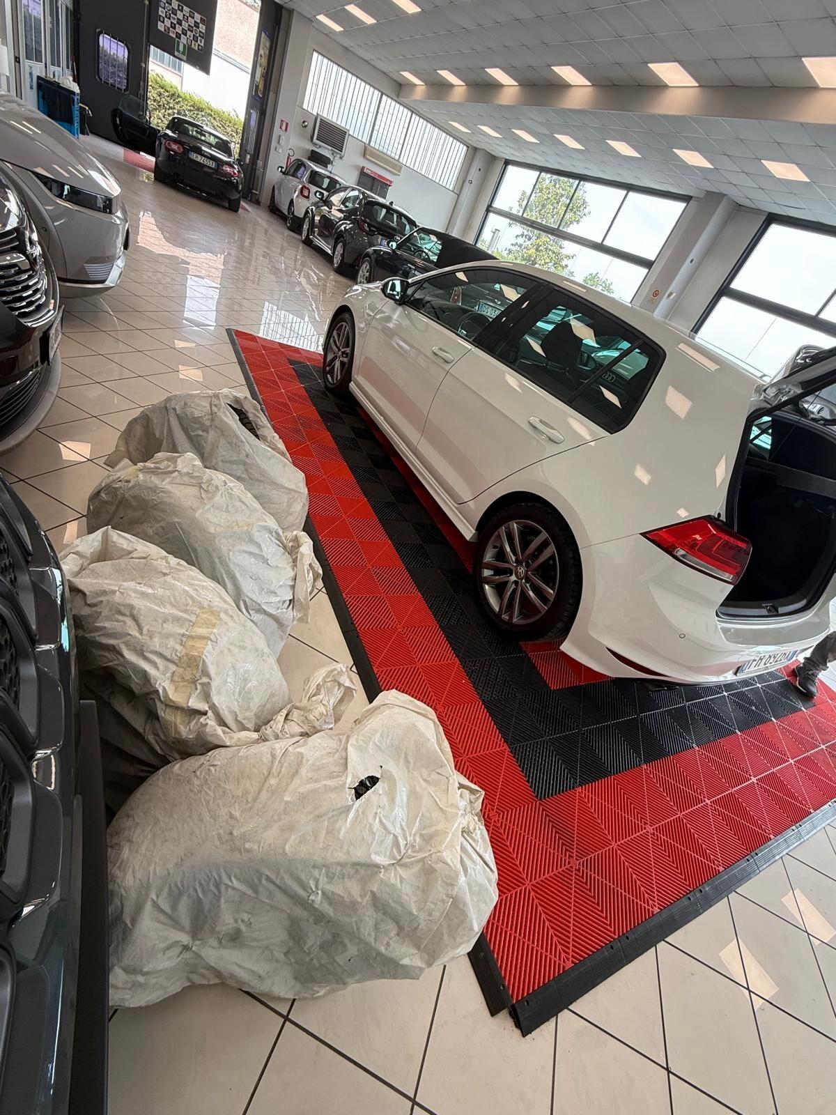 Volkswagen Golf 1.4 TSI 125 CV DSG 5p. R-LINE