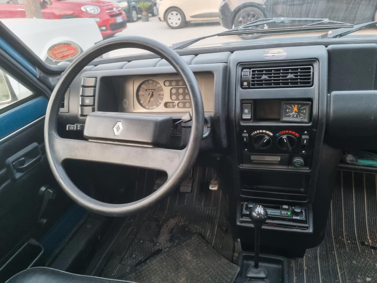 Renault R 5 950 porte TC 40.000 KM