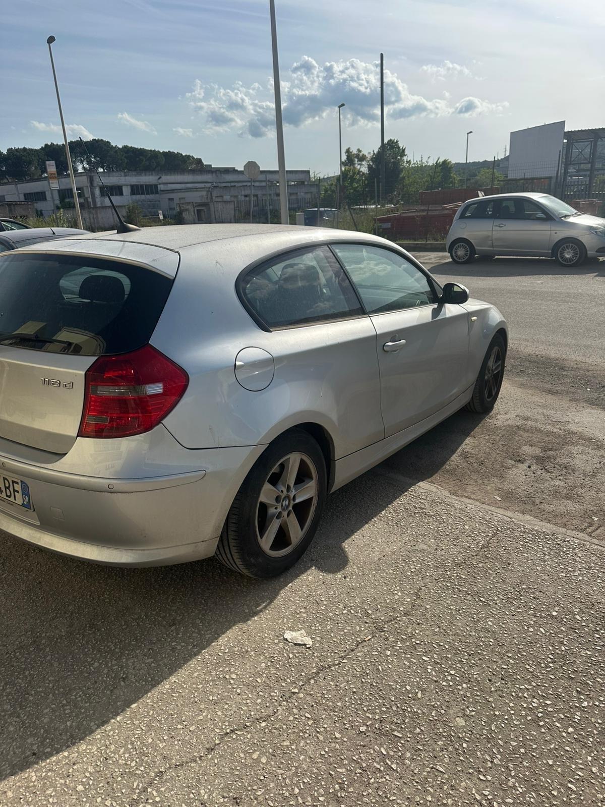 bmw serie 1 118D 2.0 diesel 148.000km