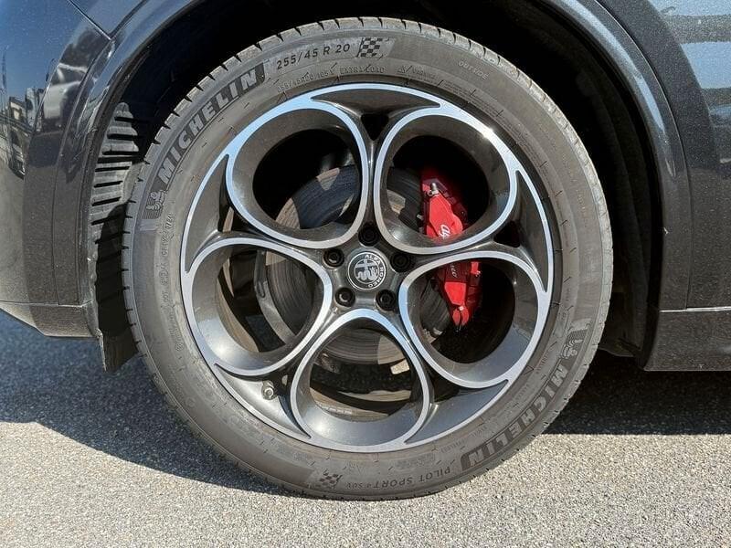 Stelvio 2.2 Turbodiesel 210 CV AT8 Q4 Veloce