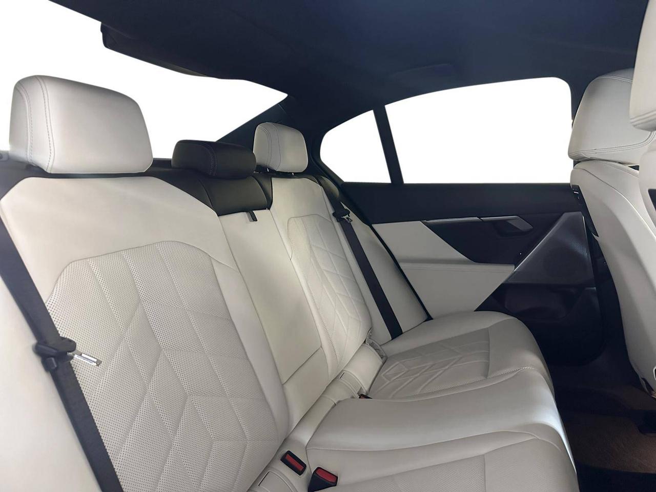 BMW Serie 5 550e xDrive Berlina MSport