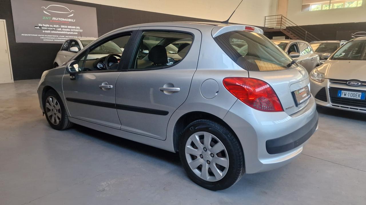 Peugeot 207 1.4 8V 75CV 5p. X Line ECO GPL