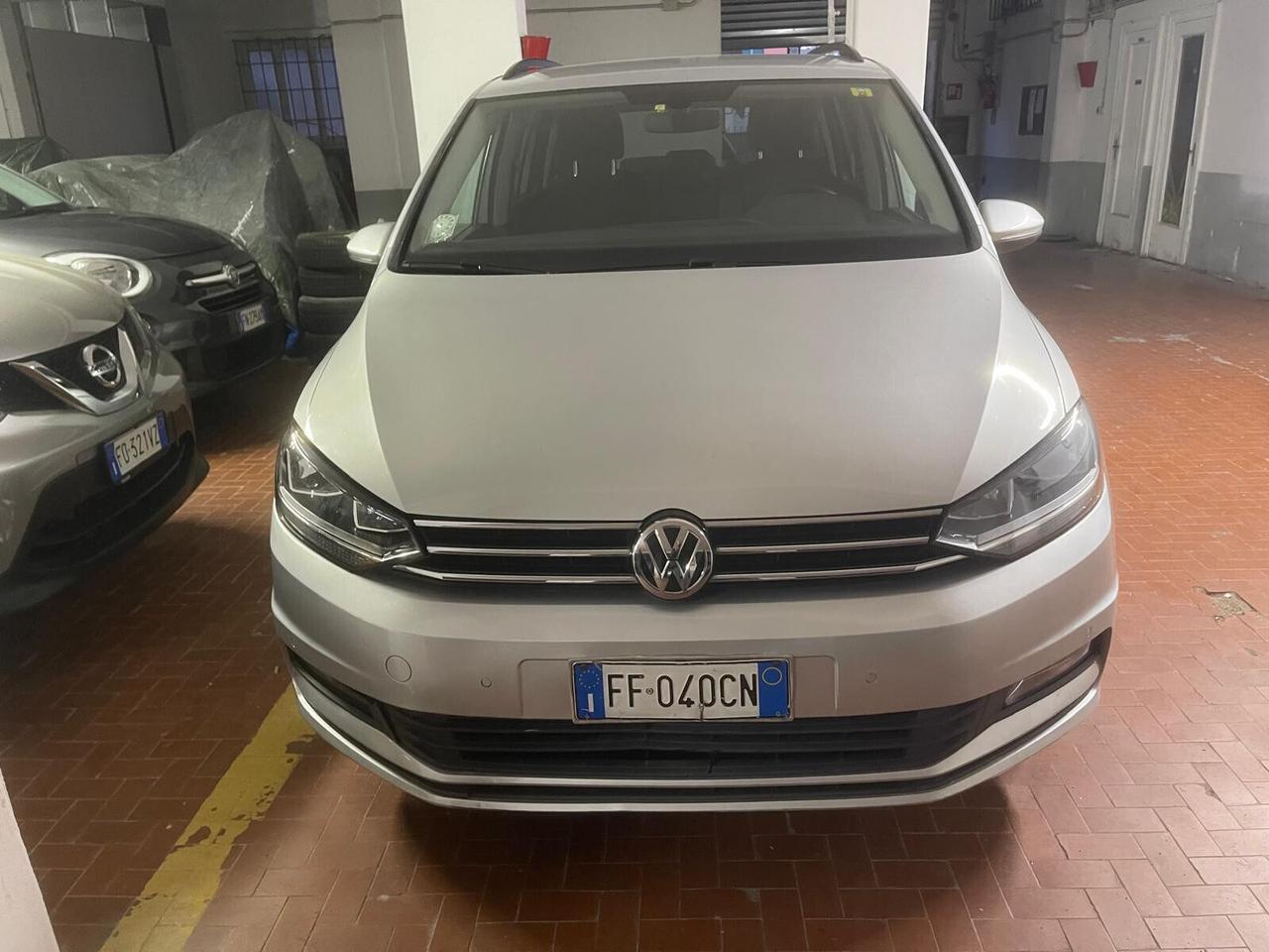 Volkswagen Touran 1.6 TDI 115 CV SCR DSG Executive BlueMotion Tech.