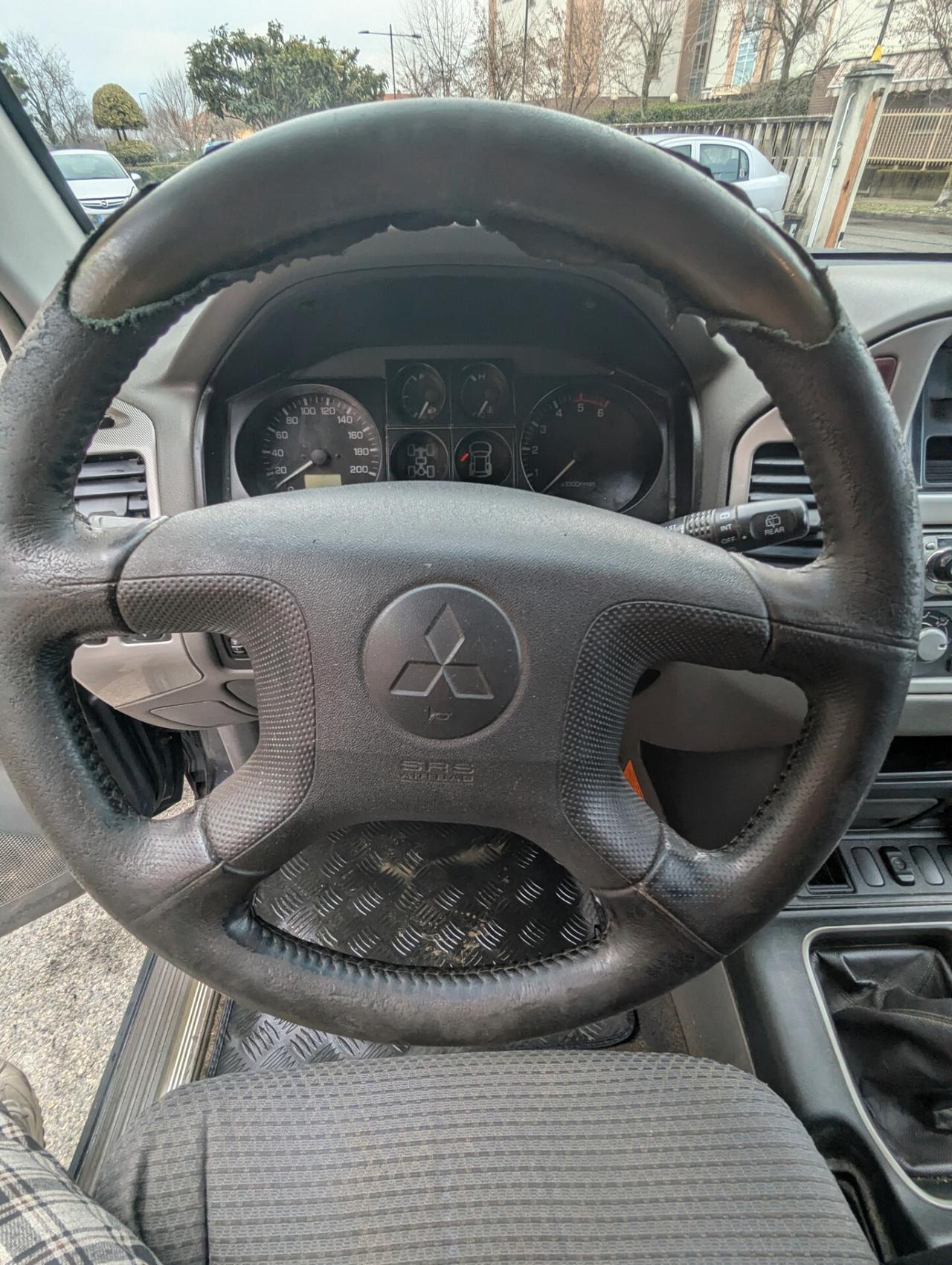 Mitsubishi Pajero Sport 2.5 TDI