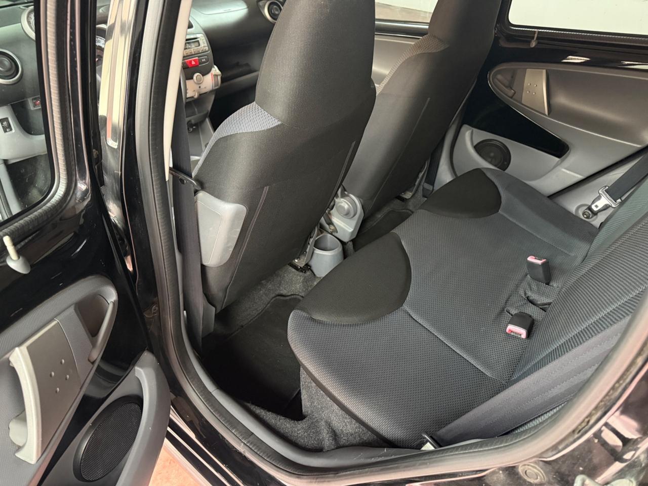 Toyota Aygo 1.0 12V VVT-i 5 porte