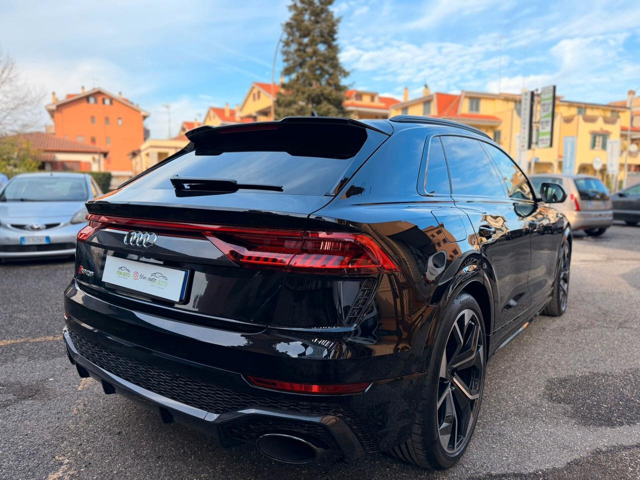 Audi Q8 RS TFSI V8 quattro tiptronic