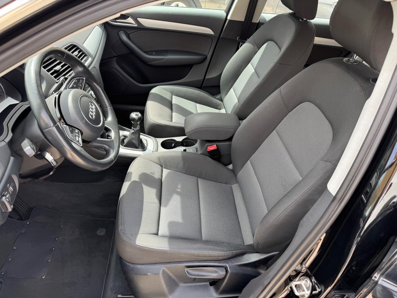 Audi Q3 2.0 TDI 120 CV Sport