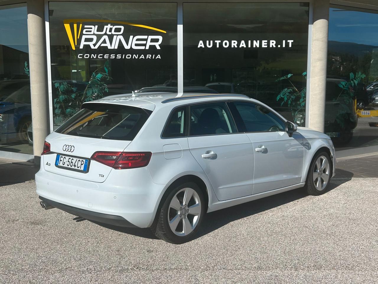 Audi A3 SPB 2.0 TDI 150 CV clean diesel S tronic Ambition