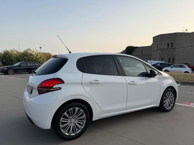 PEUGEOT 208 82CV ALLURE DISTRIBUZIONE APPENA FATTA