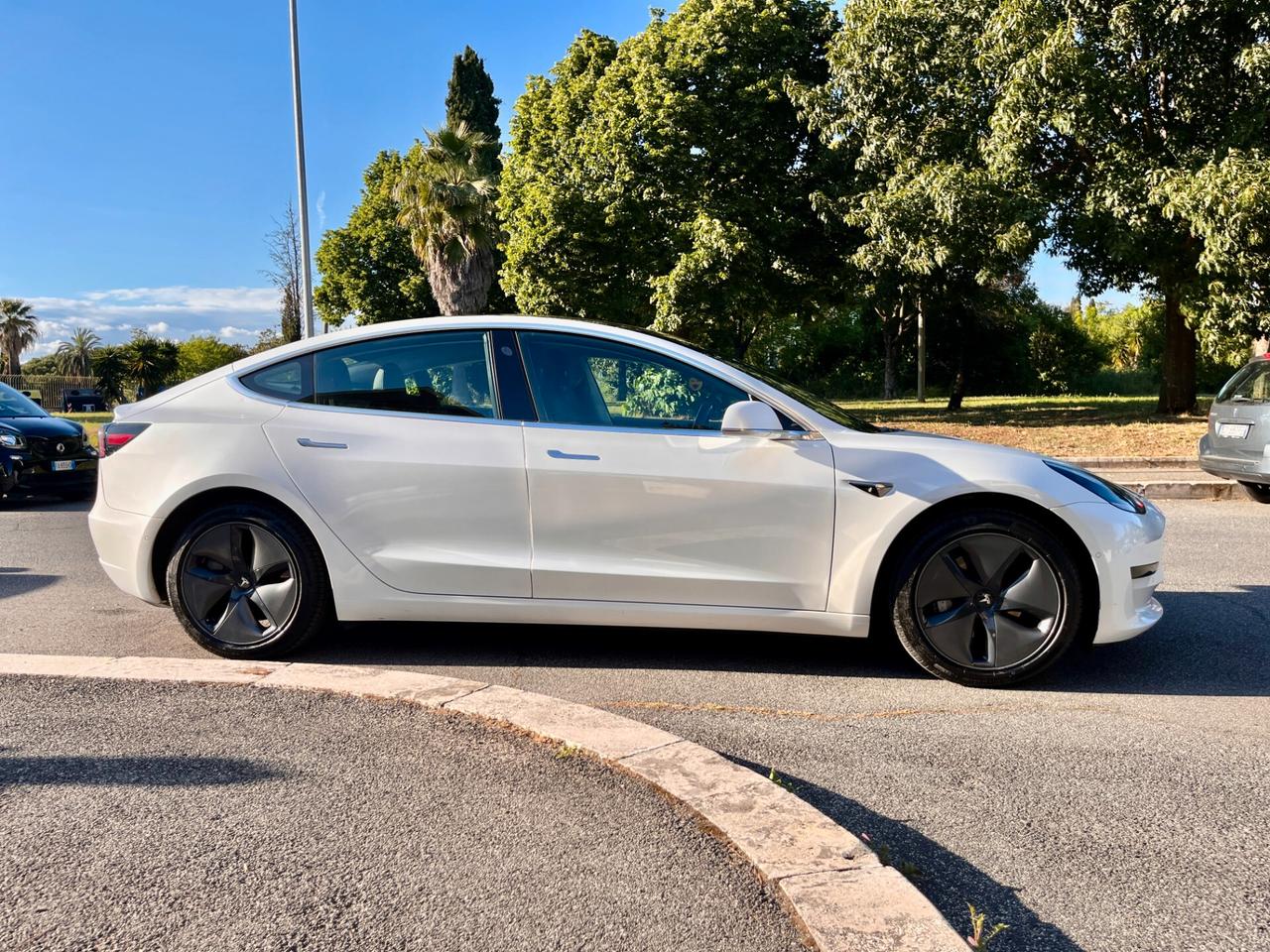 Tesla Model 3 Model 3 Standard RWD Plus