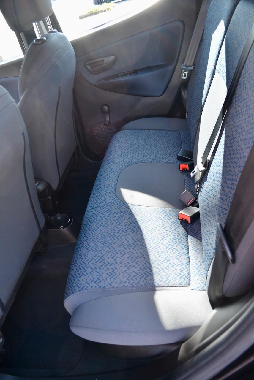 Lancia Ypsilon 1.0 FireFly 5 porte S&S Hybrid Gold