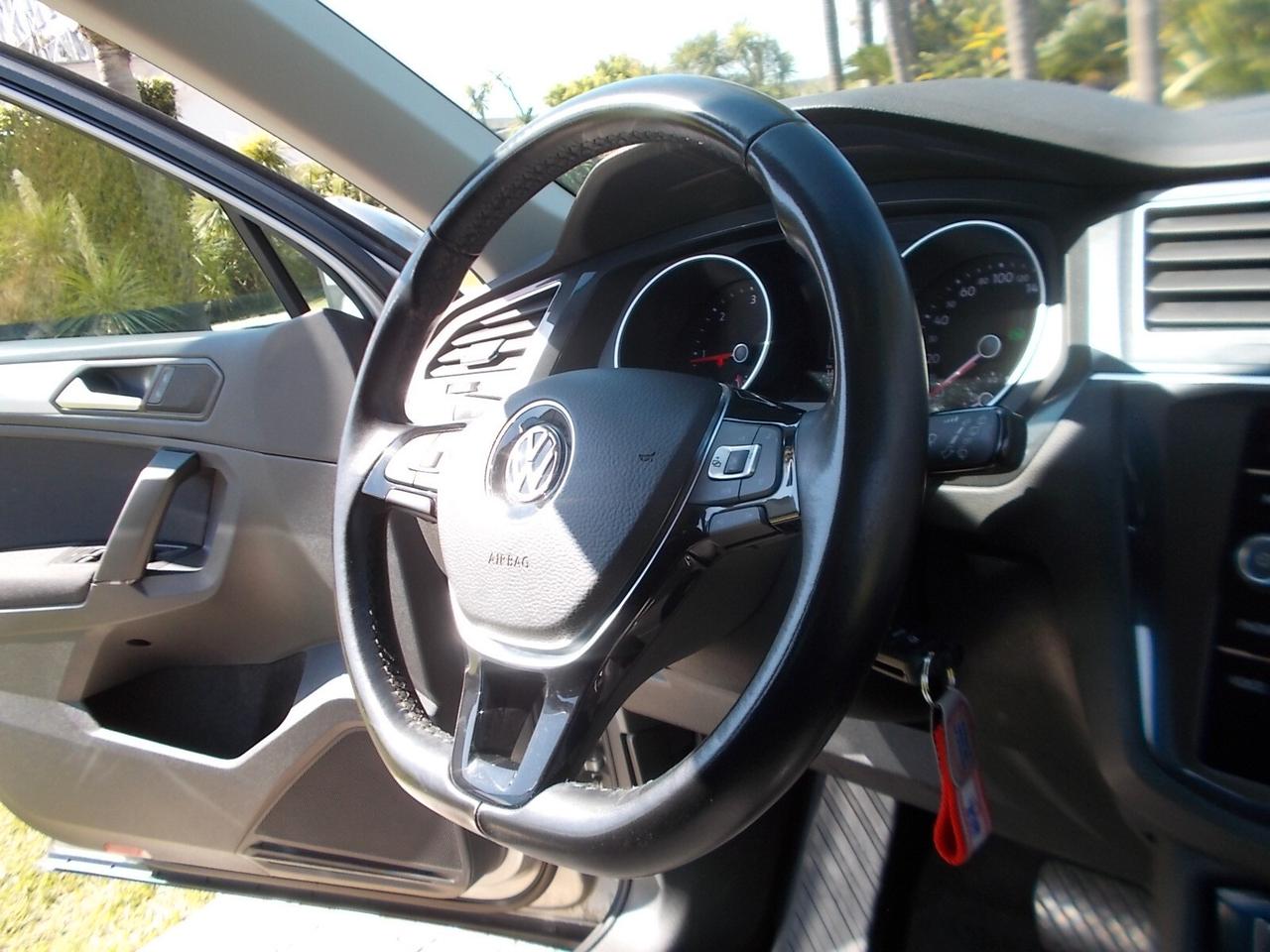 Volkswagen Tiguan 2.0 TDi DSG *FULL OPT* daVETRINA