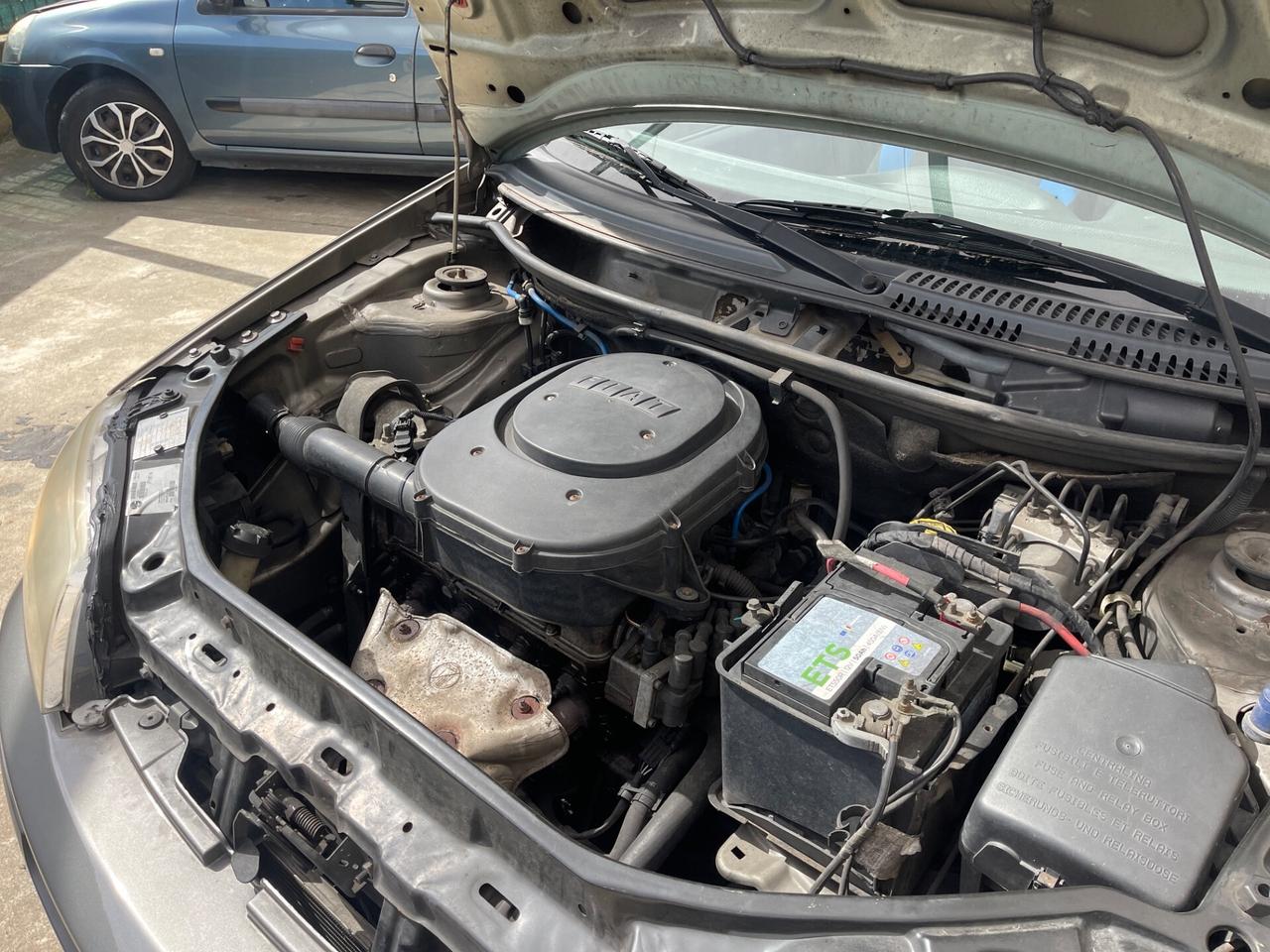 Fiat Punto 1.2i benzina euro4 neopatentati