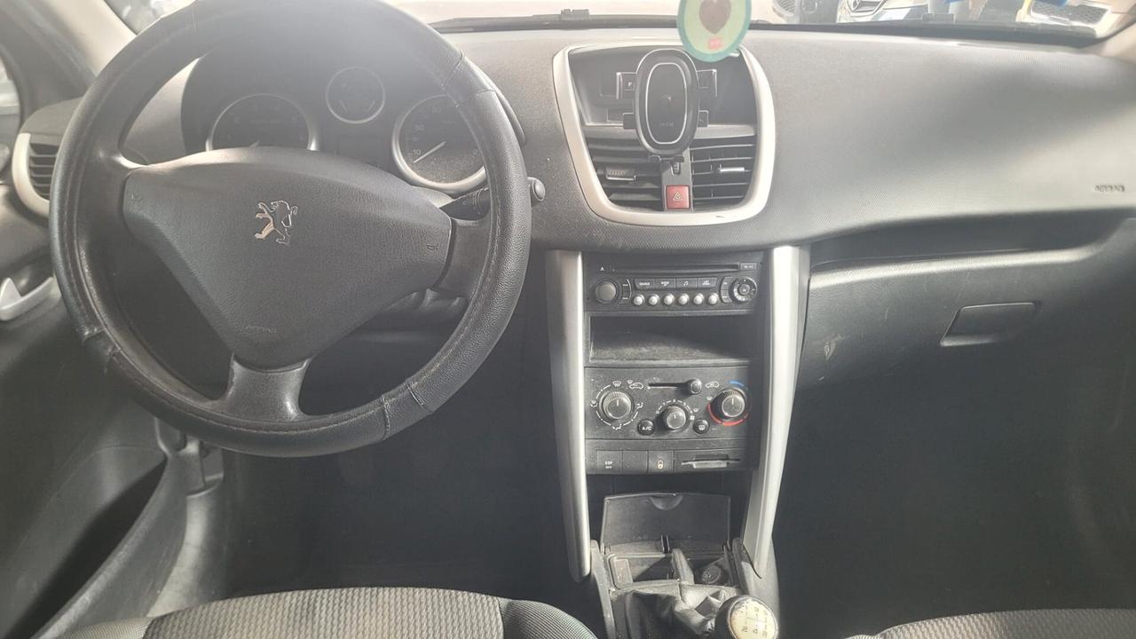 Peugeot 207 1.4 8V 75CV 5p.