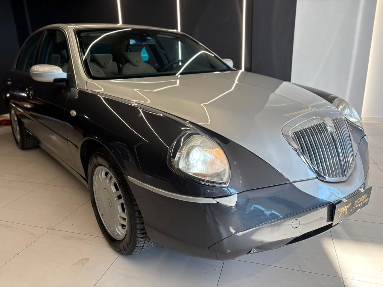 Lancia Thesis 2.4 JTD Emblema
