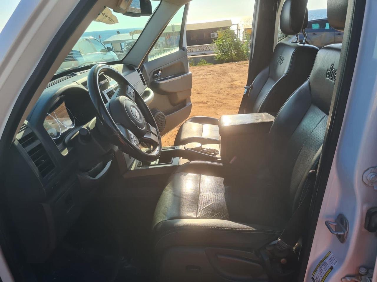 Jeep Cherokee 2.8 CRD DPF Limited Auto