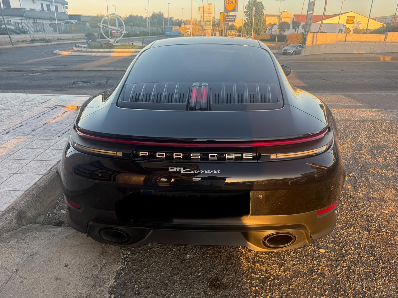 Porsche 911 Carrera