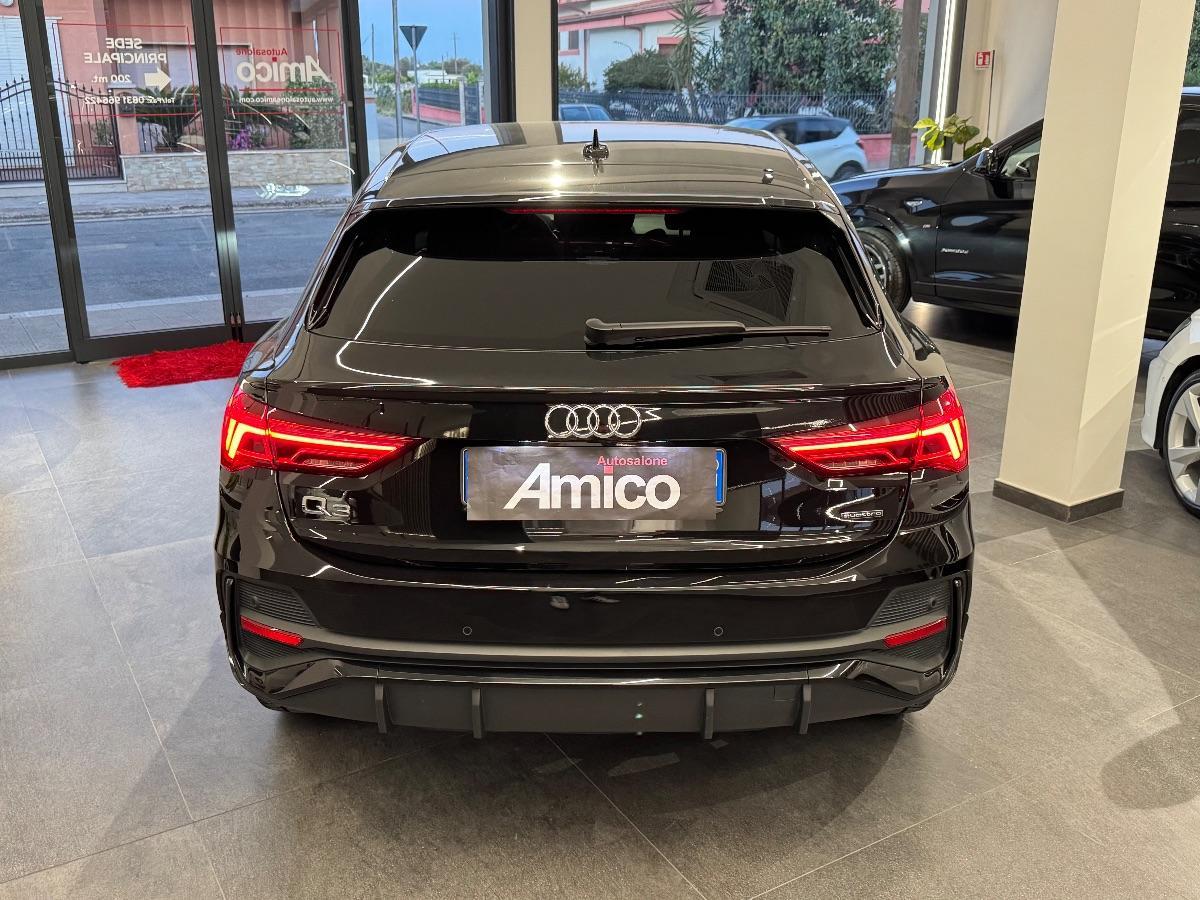 AUDI Q3 Sportback SPB 2.0 TDI 200CV Identity Black S-line