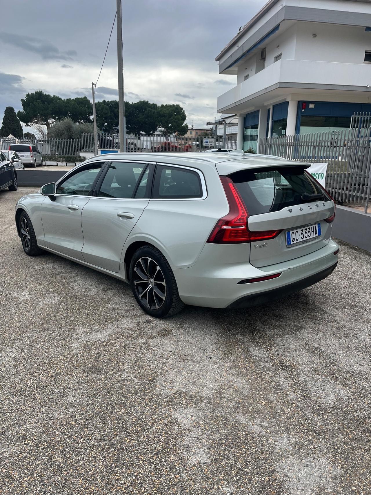 Volvo V60 D3 Geartronic Momentum Business