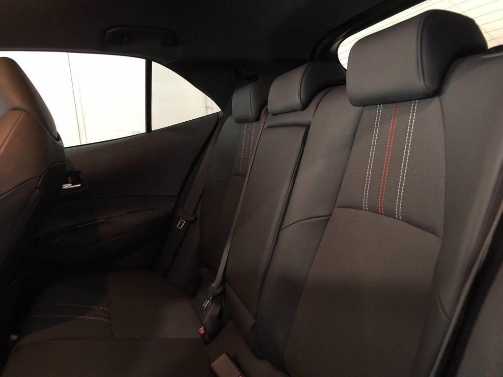 Toyota Corolla 2.0 Hybrid GR Sport CVT